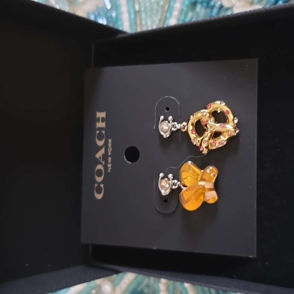 COACH EARRING🥰